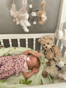 Laura-vauvanukke (by Bonnie Brown)